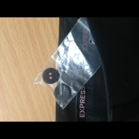 Express black copper pants size 4 - Picture 2 of 4